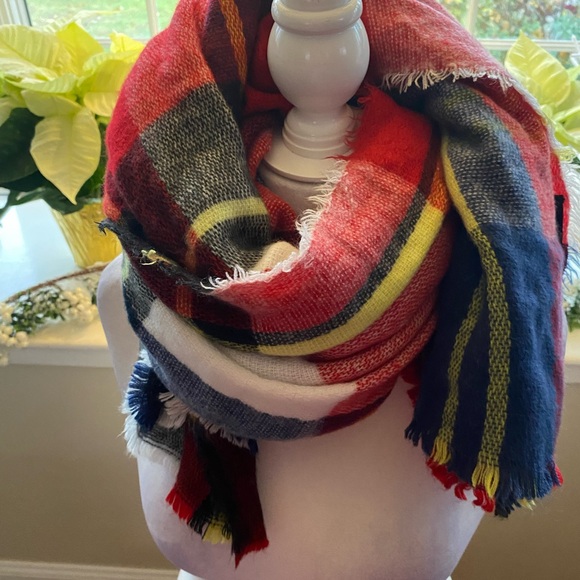 Zara holiday plaid blanket scarf! 🧣🧣🧣 - Picture 6 of 13